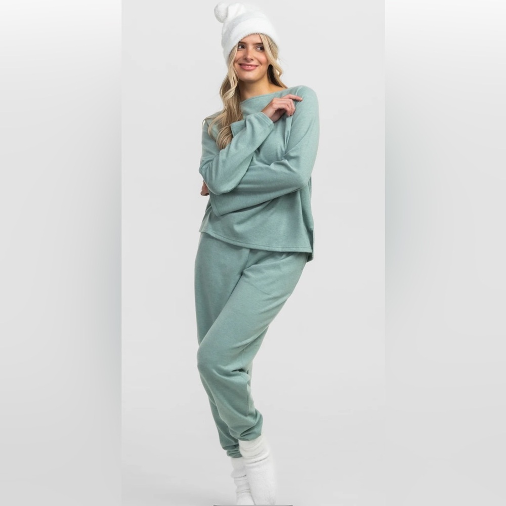 NWT SSCO Cozy Lounge Set